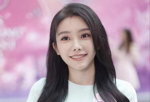 现在女孩都像明星网红吗,明星化趋势解析