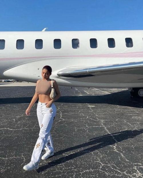 私人飞机明星网红用的,私人飞机明星网红的奢华生活揭秘